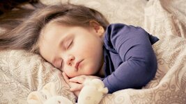 How to get your Baby to Sleep Earlier, Experts Tips